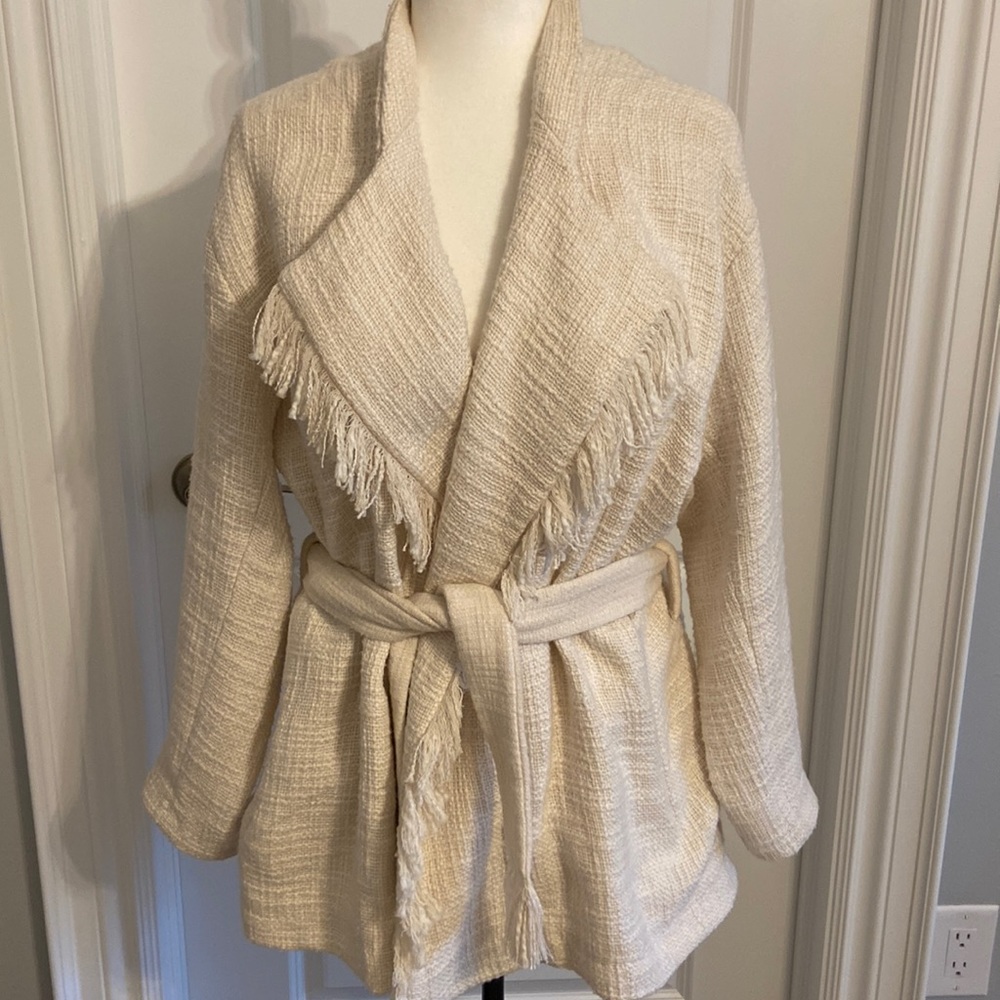 Gorgeous Cream Iro Tweed Wrap Jacket. NWT. Size 38.